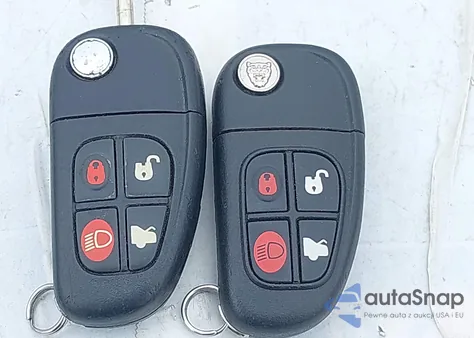 2002 Jaguar X-Type 2.5L z USA, uszkodzony, nr VIN SAJEA51D42XC33363